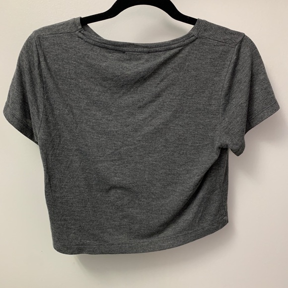 Sunday Best crop top - Picture 2 of 3